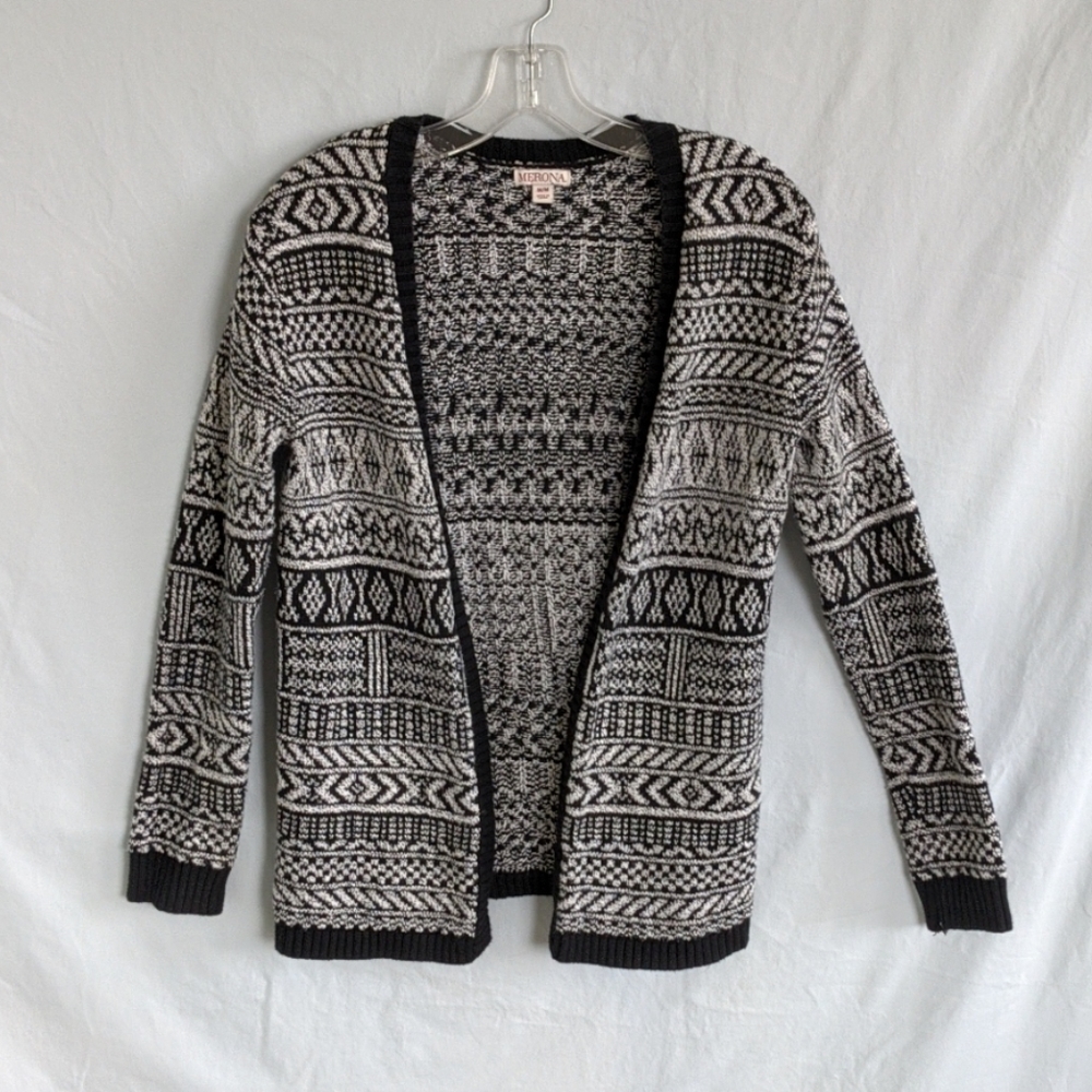 🎶 Black and White Knit Merona Open Cardigan